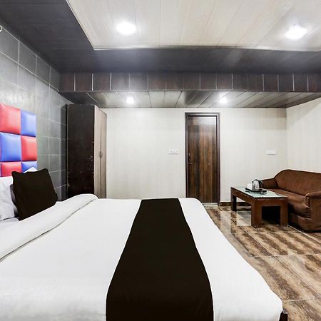 Super Townhouse Haibowal Chowk لوديانا المظهر الخارجي الصورة