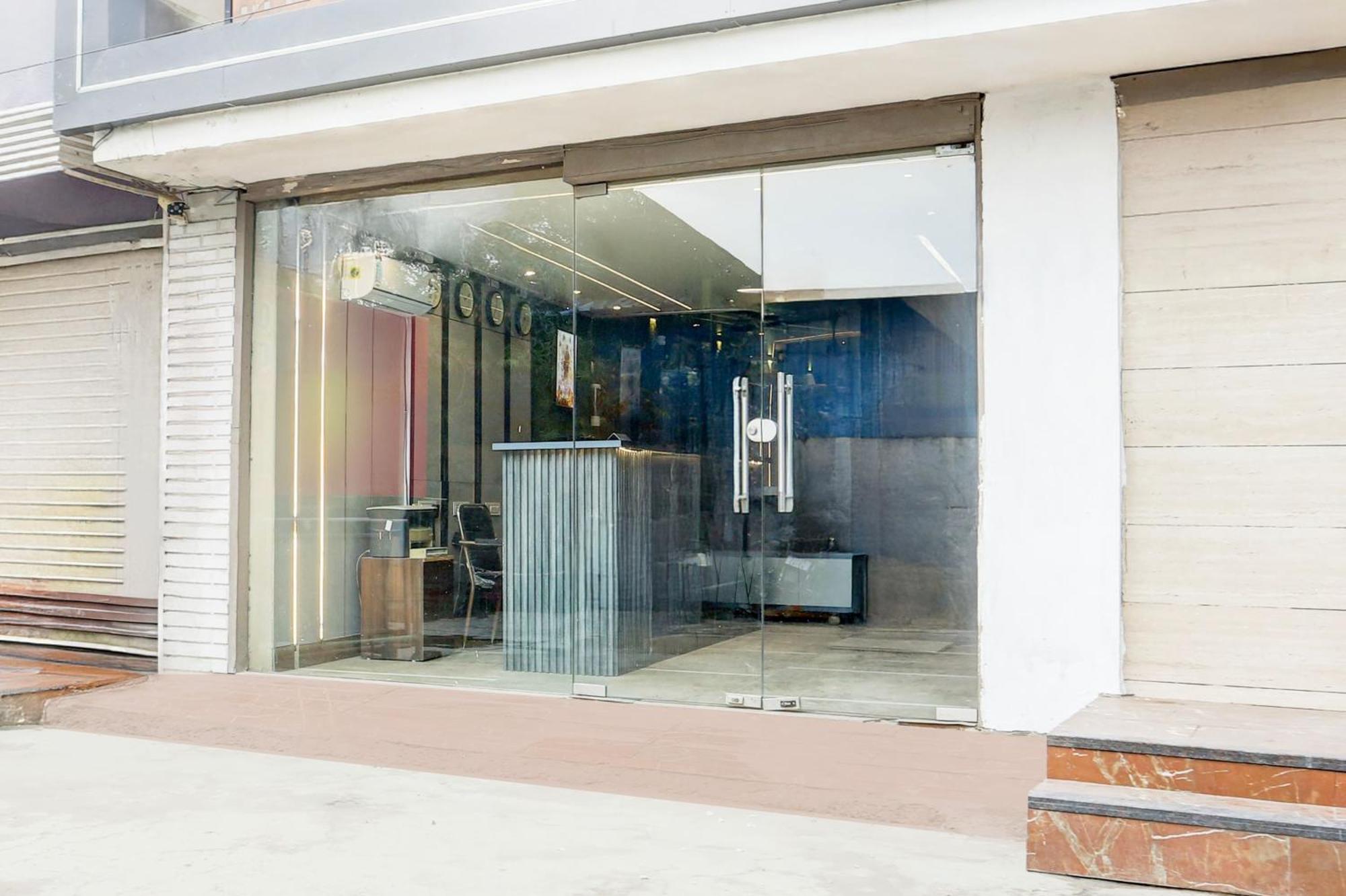 Super Townhouse Haibowal Chowk لوديانا المظهر الخارجي الصورة