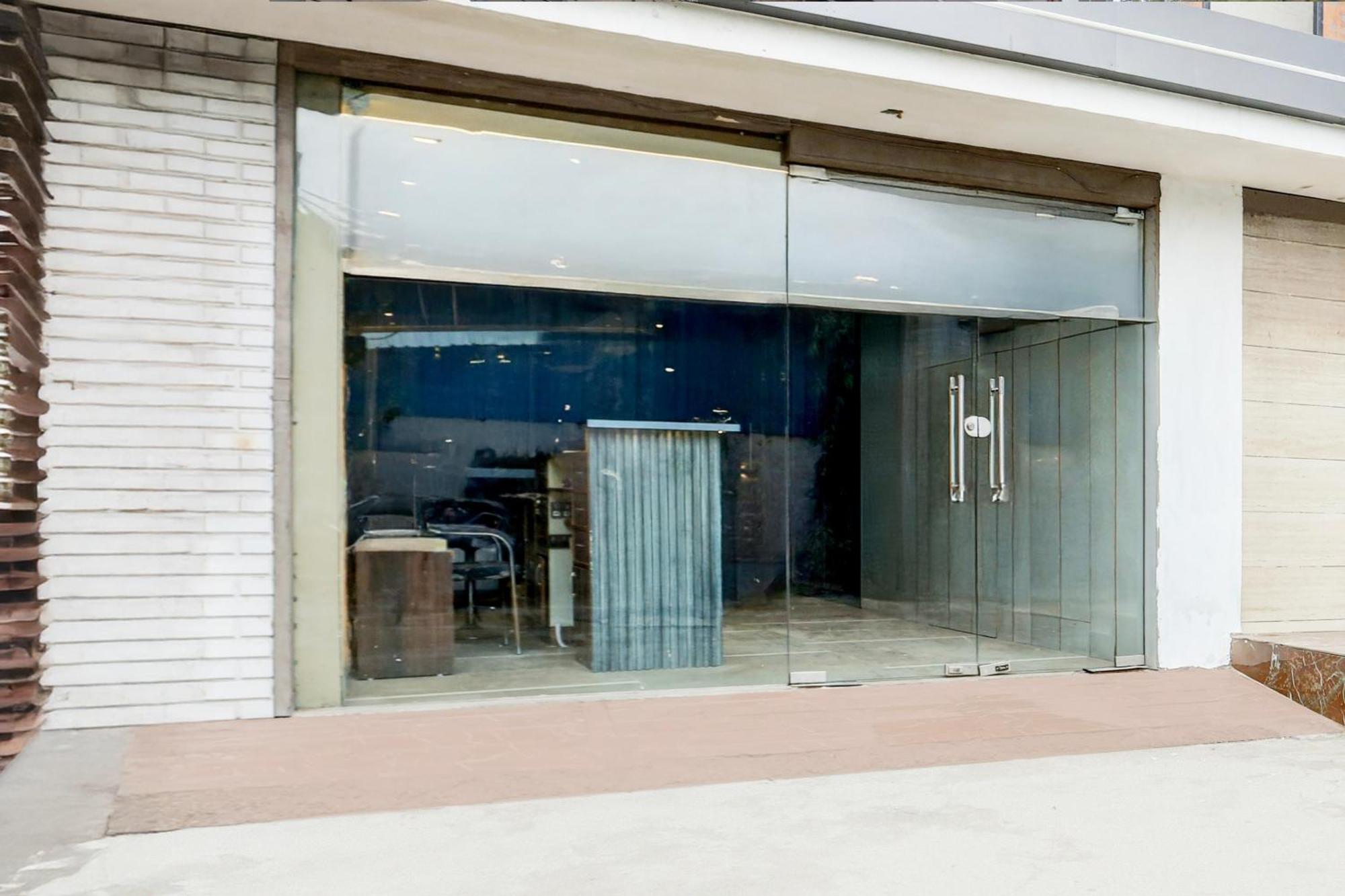 Super Townhouse Haibowal Chowk لوديانا المظهر الخارجي الصورة