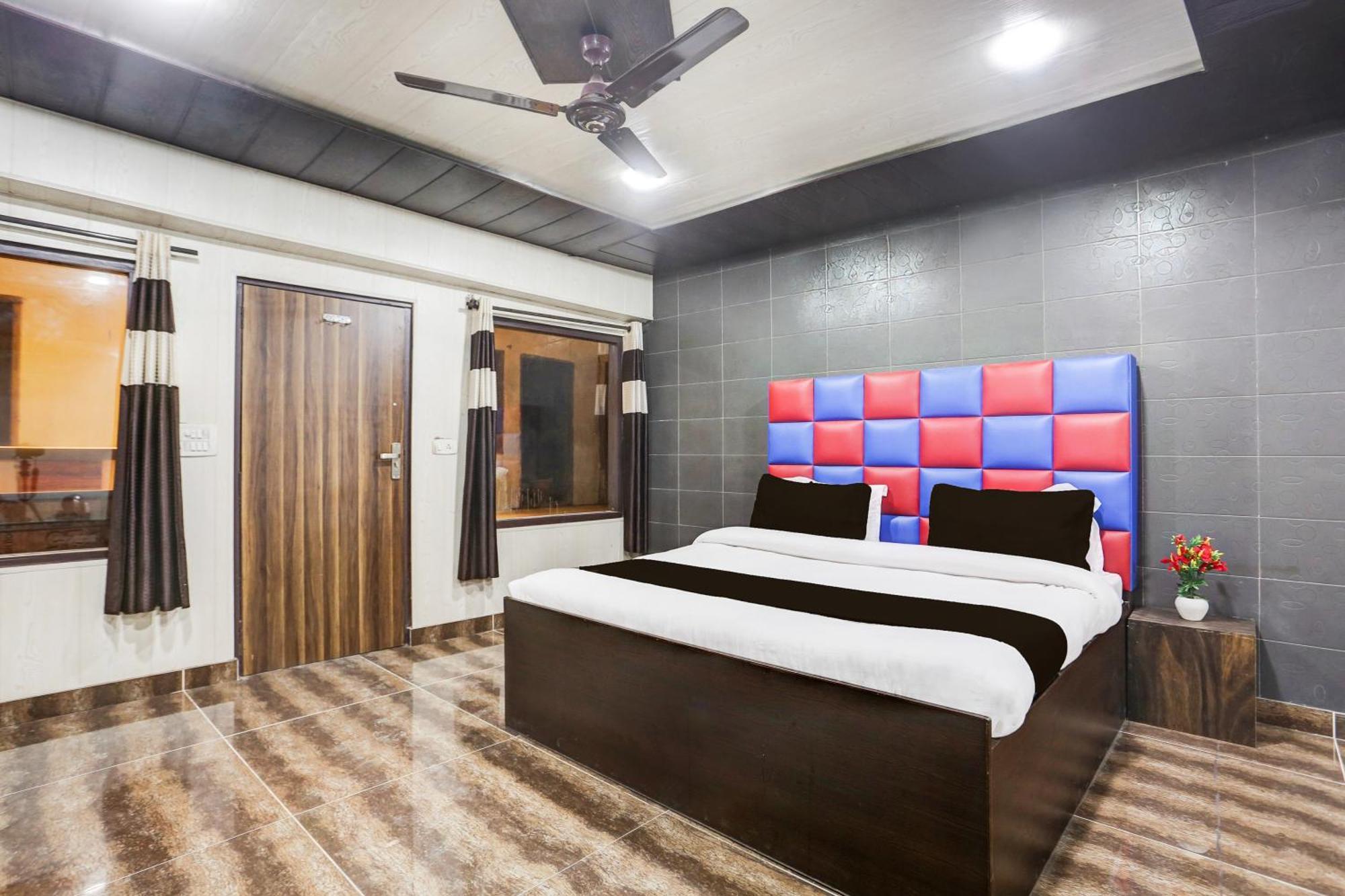 Super Townhouse Haibowal Chowk لوديانا المظهر الخارجي الصورة